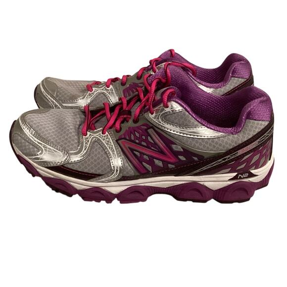 New Balance Women's W1340v2 Optimum Control Running Shoe - Picture 4 of 11